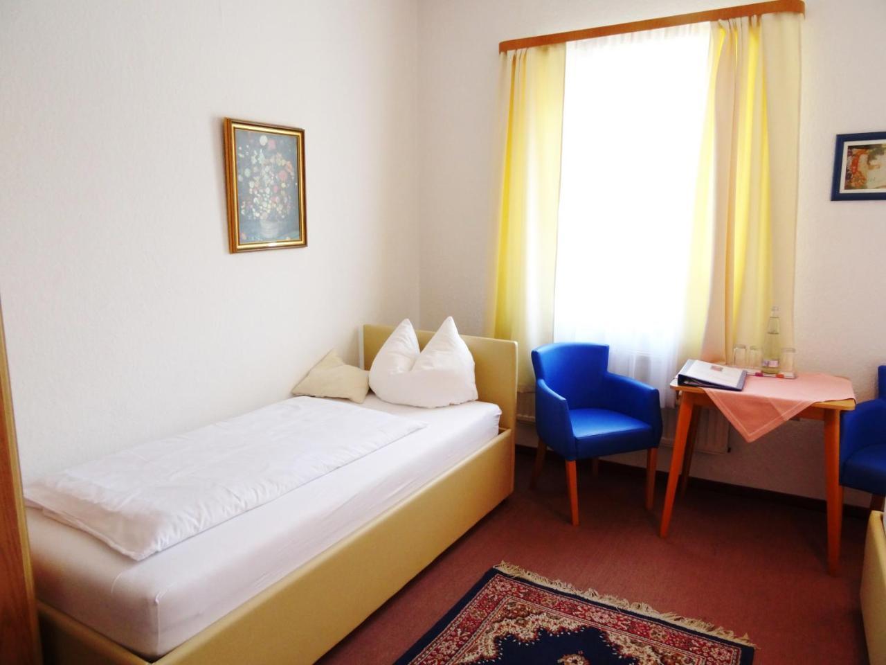 Hotel Gasthof Forelle Siegsdorf Exterior photo
